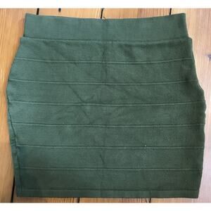 Hera Collection Hunter Olive Green Knit Straight Mini Skirt Large 30" Waist